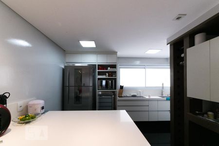 Cozinha de apartamento à venda com 3 quartos, 123m² em Santo Amaro, São Paulo
