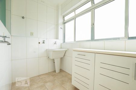 Apartamento para alugar com 90m², 3 quartos e 1 vagaÁrea de Serviço
