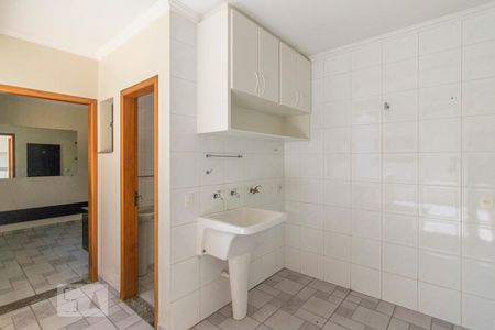 Casa à venda com 195m², 3 quartos e 6 vagasÁrea de Serviço