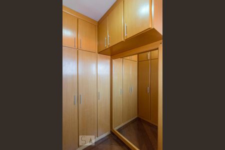 Closet de casa à venda com 3 quartos, 195m² em Anchieta, São Bernardo do Campo