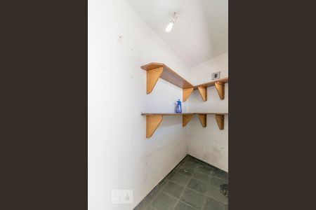 Casa à venda com 195m², 3 quartos e 6 vagasQuarto de Serviço