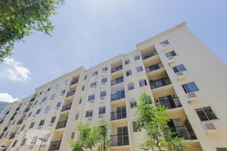 Apartamento à venda com 51m², 2 quartos e 1 vagaFachada