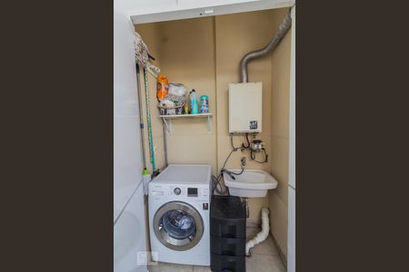 Apartamento à venda com 100m², 3 quartos e 1 vaga Apartamento à venda com 100m², 3 quartos e 1 vagaÁrea de serviço