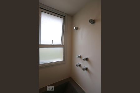 Apartamento para alugar com 82m², 2 quartos e 2 vagasBanheiro da Suíte