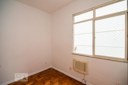 Quarto 1 de apartamento para alugar com 2 quartos, 55m² em Vila Isabel, Rio de Janeiro