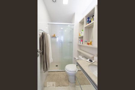 Banheiro de apartamento para alugar com 1 quarto, 37m² em Campo Belo, São Paulo