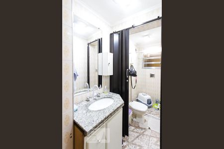banheiro de casa à venda com 4 quartos, 240m² em Vila Invernada, São Paulo