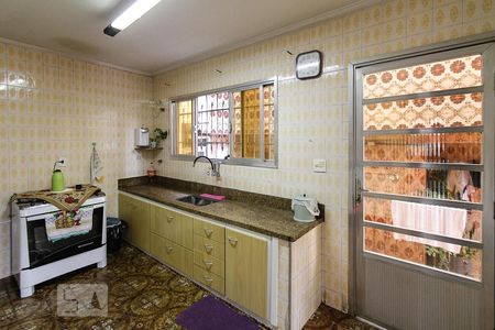 cozinha de casa à venda com 4 quartos, 240m² em Vila Invernada, São Paulo