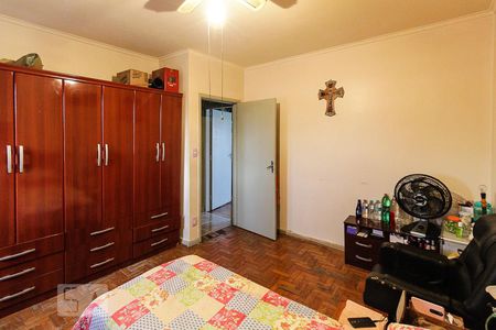 Casa para alugar com 240m², 4 quartos e 6 vagasquarto 04