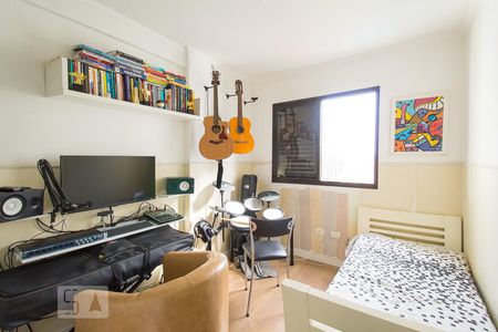 Quarto 1 de apartamento para alugar com 2 quartos, 62m² em Aclimação, São Paulo