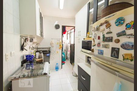 Apartamento à venda com 62m², 2 quartos e 2 vagasCozinha