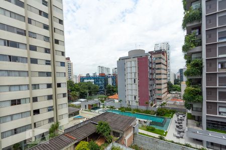Vista de apartamento à venda com 2 quartos, 75m² em Vila Olímpia, São Paulo