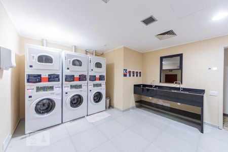 Apartamento para alugar com 30m², 1 quarto e 1 vaga Apartamento para alugar com 30m², 1 quarto e 1 vagaÁrea comum - Lavanderia