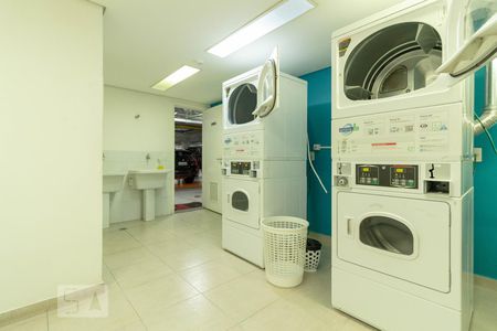 Apartamento para alugar com 69m², 2 quartos e 1 vaga Apartamento para alugar com 69m², 2 quartos e 1 vagaLavanderia