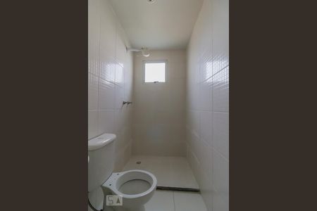 Banheiro de apartamento para alugar com 2 quartos, 45m² em Vila Venditti, Guarulhos