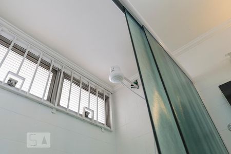 Banheiro (Chuveiro) de apartamento para alugar com 1 quarto, 44m² em Liberdade, São Paulo