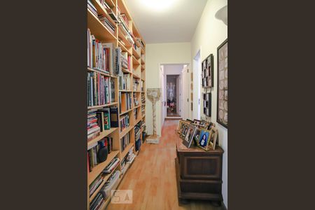 Apartamento para alugar com 294m², 3 quartos e 2 vagasCorredor