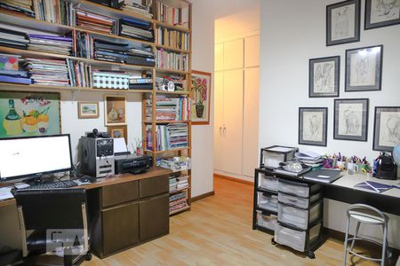 Apartamento para alugar com 294m², 3 quartos e 2 vagasQuarto 3