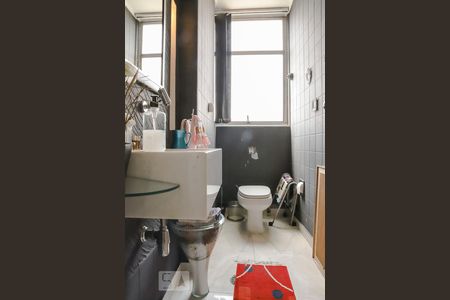 Apartamento para alugar com 294m², 3 quartos e 2 vagasLavabo