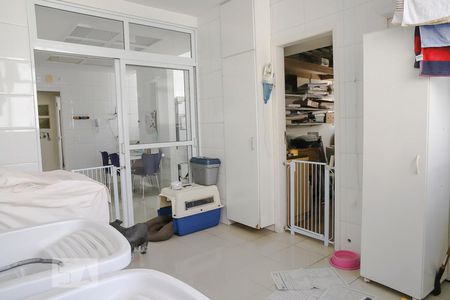 Apartamento para alugar com 294m², 3 quartos e 2 vagasÁrea de serviço