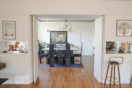 Apartamento para alugar com 294m², 3 quartos e 2 vagasSala