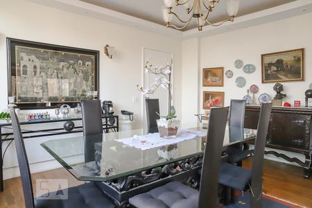 Apartamento para alugar com 294m², 3 quartos e 2 vagasSala de jantar