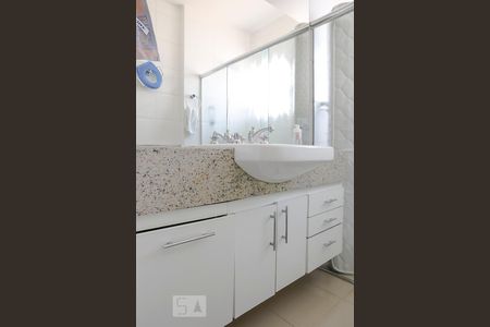 Apartamento para alugar com 294m², 3 quartos e 2 vagasBanheiro 2