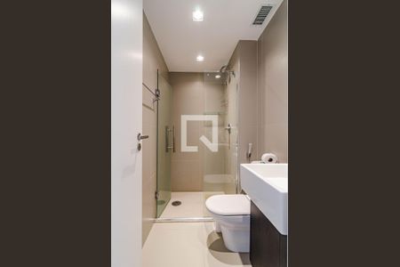 Studio para alugar com 46m², 1 quarto e 1 vaga Studio para alugar com 46m², 1 quarto e 1 vagaBanheiro