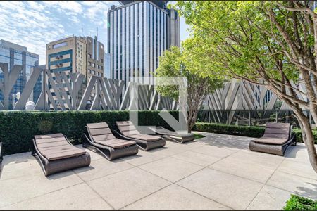Studio para alugar com 46m², 1 quarto e 1 vaga Studio para alugar com 46m², 1 quarto e 1 vagaPiscina