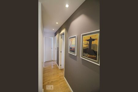 Corredor de apartamento para alugar com 3 quartos, 94m² em Vila Leopoldina, São Paulo
