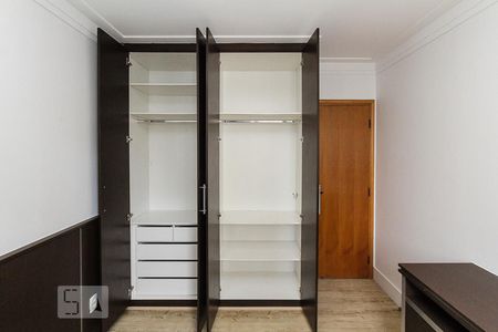 Apartamento para alugar com 130m², 3 quartos e 3 vagasquarto 02