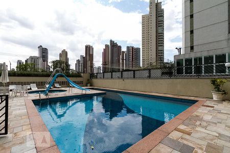 Apartamento para alugar com 130m², 3 quartos e 3 vagaspiscina