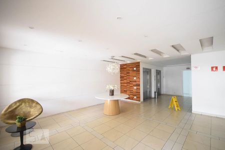 Apartamento para alugar com 81m², 3 quartos e 2 vagas Apartamento para alugar com 81m², 3 quartos e 2 vagasHall social