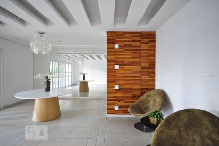 Apartamento para alugar com 81m², 3 quartos e 2 vagas Apartamento para alugar com 81m², 3 quartos e 2 vagasHall social