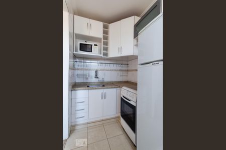 Cozinha de apartamento para alugar com 1 quarto, 39m² em Centro, Campinas