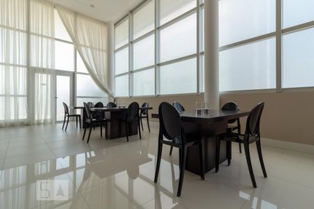 Studio para alugar com 35m², 1 quarto e 1 vaga Studio para alugar com 35m², 1 quarto e 1 vagaSalão de festas