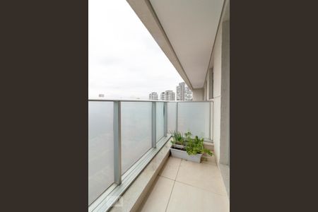 Varanda de kitnet/studio para alugar com 1 quarto, 35m² em Santo Amaro, São Paulo