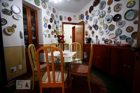 Apartamento à venda com 238m², 4 quartos e 3 vagasCopa