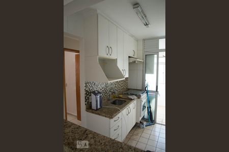 Cozinha  de apartamento à venda com 2 quartos, 48m² em Jardim Peri, São Paulo