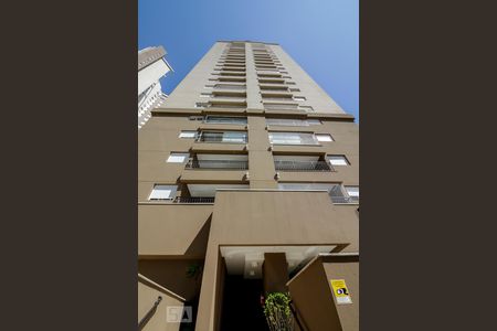 Studio à venda com 42m², 1 quarto e 1 vaga Studio à venda com 42m², 1 quarto e 1 vagaFachada