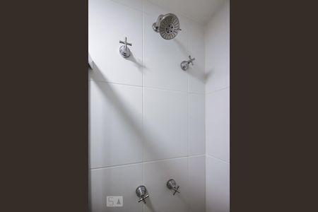 Banheiro de kitnet/studio à venda com 1 quarto, 42m² em Empresarial 18 do Forte, Barueri