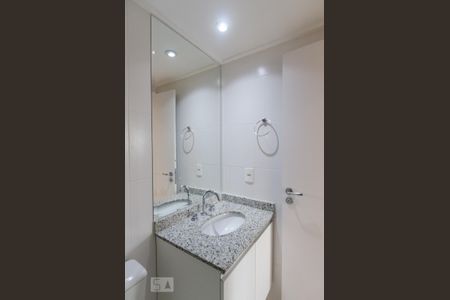 Apartamento para alugar com 55m², 2 quartos e 1 vaga Apartamento para alugar com 55m², 2 quartos e 1 vagaBanheiro
