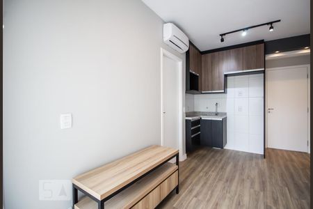 Sala e cozinha de apartamento para alugar com 1 quarto, 35m² em Pinheiros, São Paulo