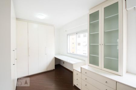 Apartamento para alugar com 84m², 2 quartos e 1 vagaQuarto