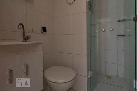 Studio para alugar com 35m², 1 quarto e sem vaga Studio para alugar com 35m², 1 quarto e sem vagaBanheiro