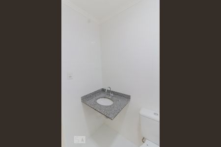 Apartamento à venda com 71m², 2 quartos e 1 vaga Apartamento à venda com 71m², 2 quartos e 1 vagaBanheiro da suíte