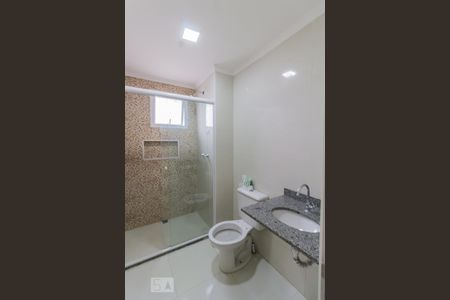 Apartamento à venda com 71m², 2 quartos e 1 vaga Apartamento à venda com 71m², 2 quartos e 1 vagaBanheiro social