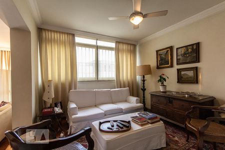 Apartamento à venda com 236m², 3 quartos e 4 vagas Apartamento à venda com 236m², 3 quartos e 4 vagasSala TV