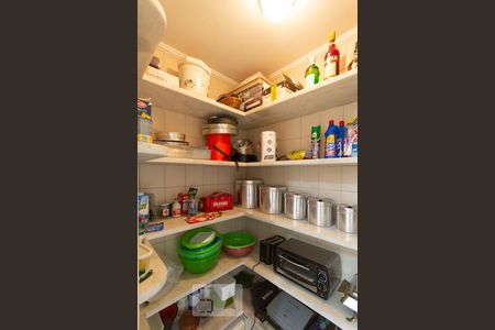 Apartamento à venda com 236m², 3 quartos e 4 vagas Apartamento à venda com 236m², 3 quartos e 4 vagasDispensa