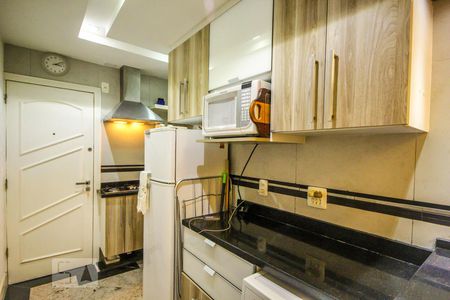 Cozinha de apartamento para alugar com 1 quarto, 38m² em Copacabana, Rio de Janeiro
